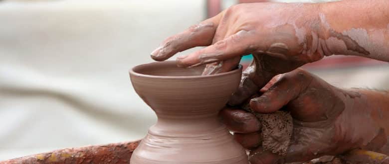 handcrafted ceramics italy pottery course