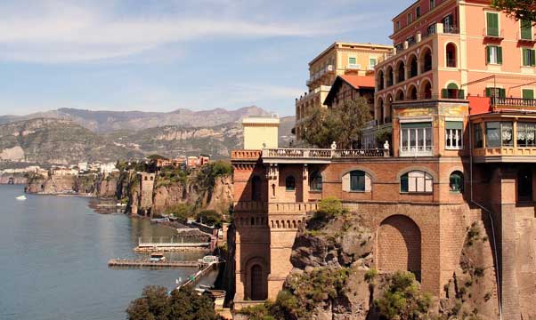 Explorando Sorrento: charme entre Nápoles e a Costa Amalfitana
