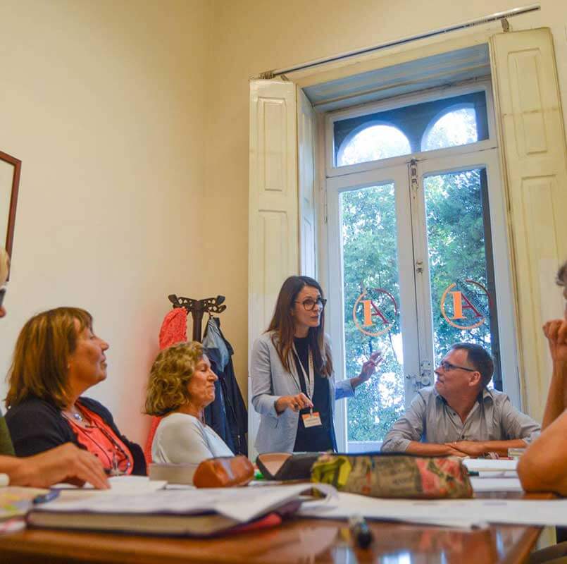 Italian Courses for Seniors in Italy: A Journey of Language and Culture 9 Italian Courses for Seniors in Italy